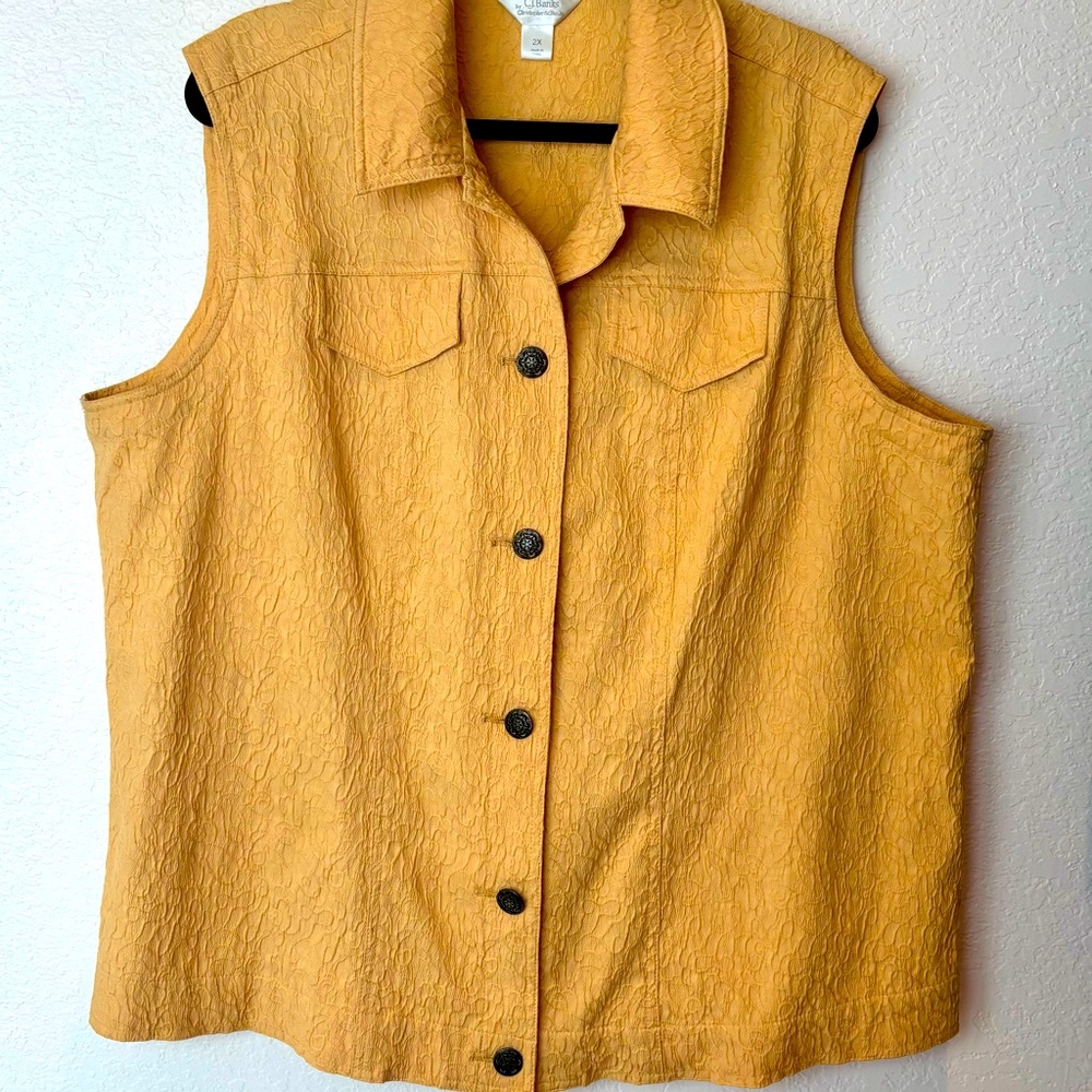 CJ Banks Sleeveless Button-Down Mustard Top